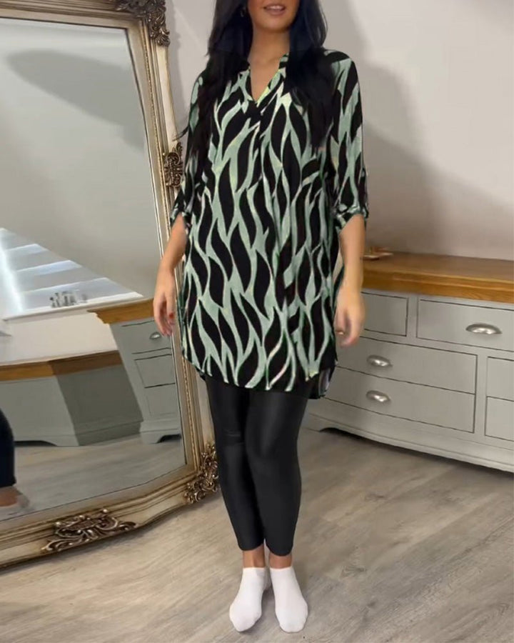 Chelsie – Printed V-Neck Blouse