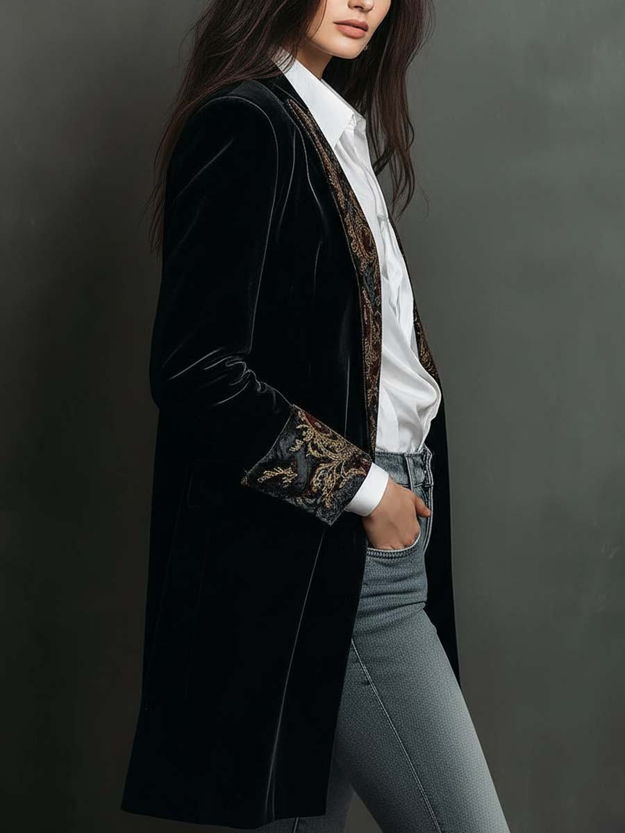 Veronica | Black Baroque Blazer with Lapels