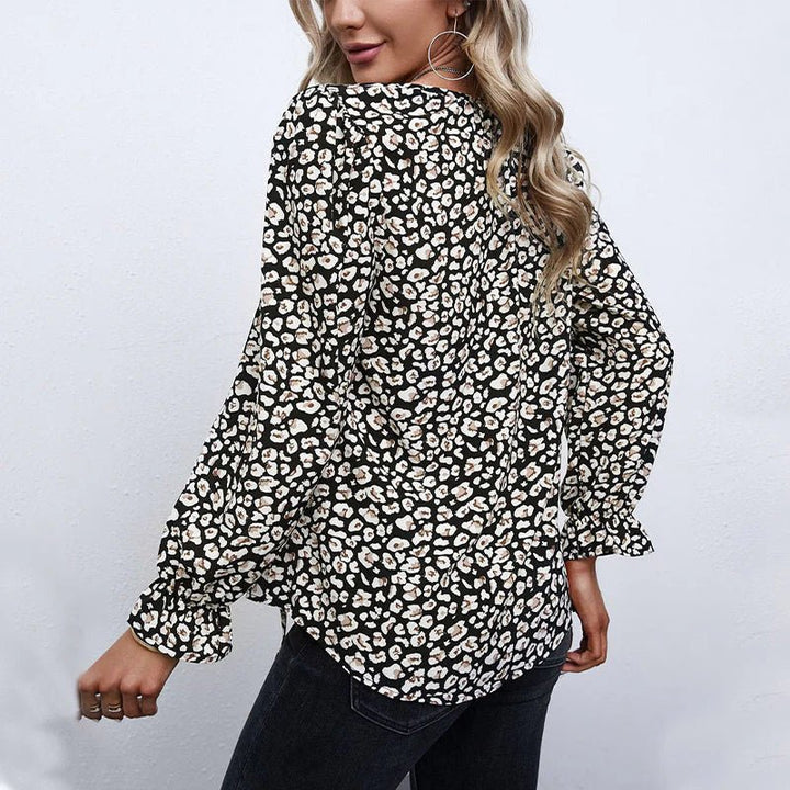 Ria – Floral V-Neck Boho Blouse