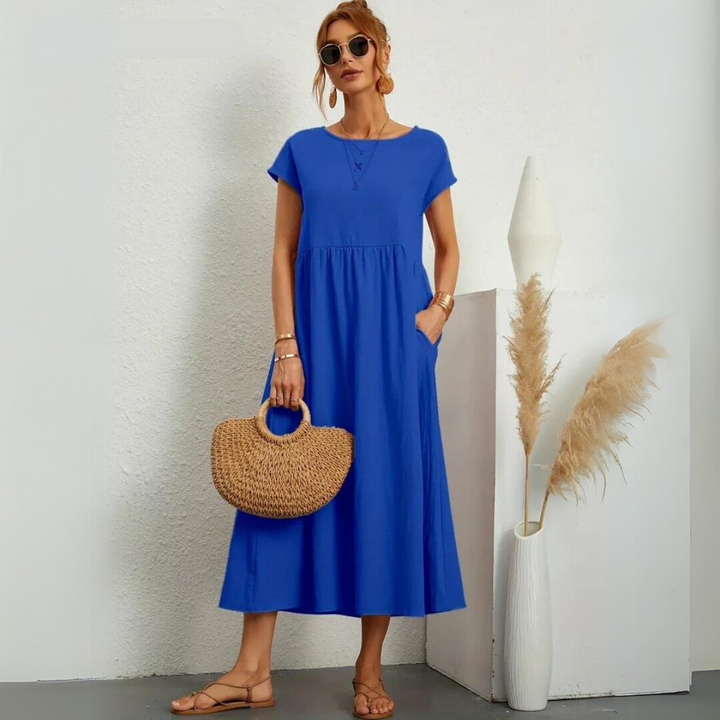 Amalia – Midi Dress with Round Neck &amp; Pockets