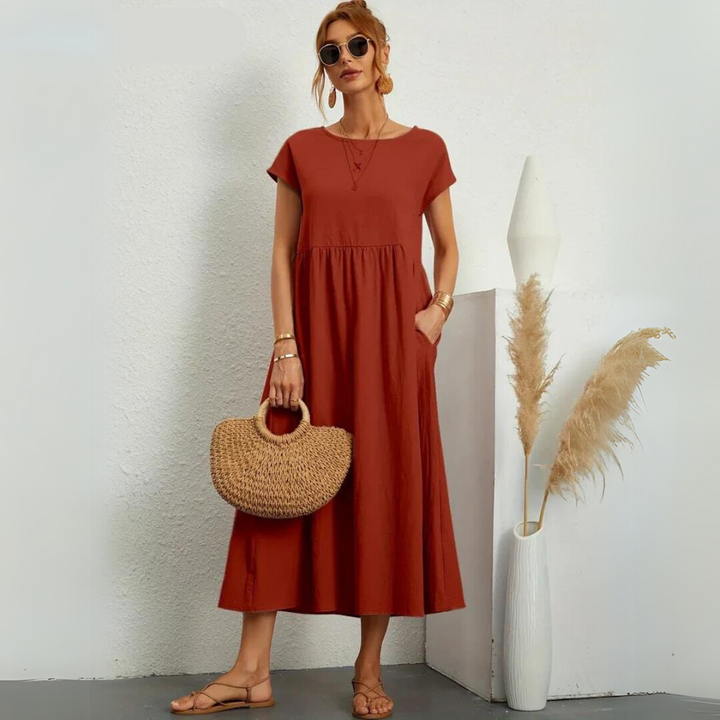 Amalia – Midi Dress with Round Neck &amp; Pockets