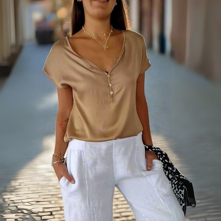 Martha – V-Neck Tee with Tailored Fit