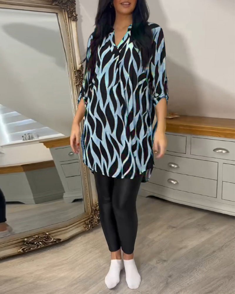 Chelsie – Printed V-Neck Blouse