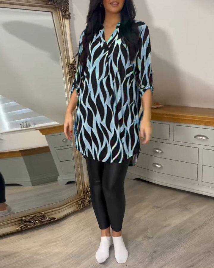 Chelsie – Printed V-Neck Blouse