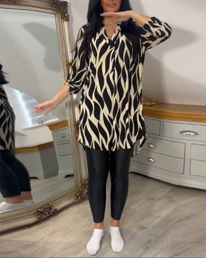 Chelsie – Printed V-Neck Blouse