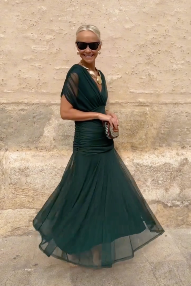 Mela – V-Neck Maxi Dress with Drop Shoulders