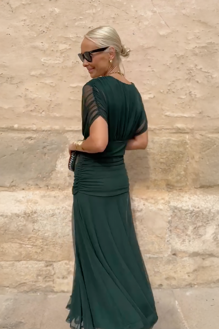Mela – V-Neck Maxi Dress with Drop Shoulders