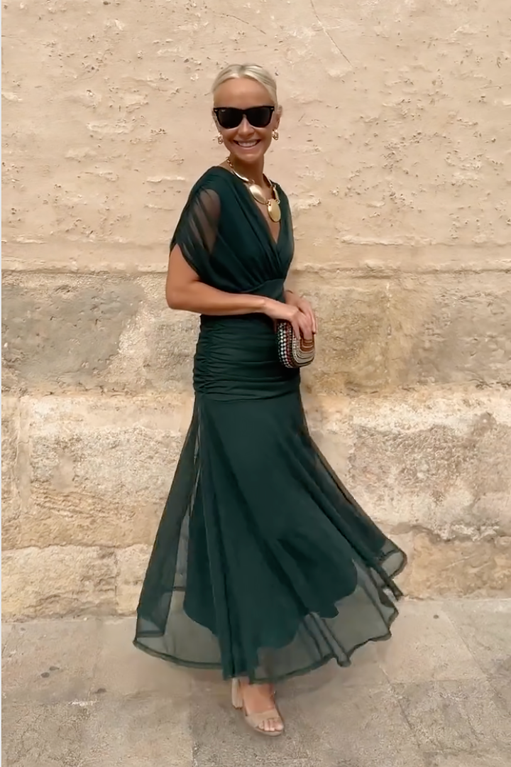 Mela – V-Neck Maxi Dress with Drop Shoulders