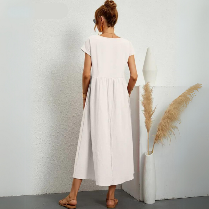 Amalia – Midi Dress with Round Neck &amp; Pockets