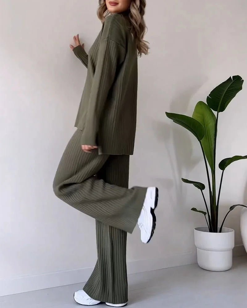Iris – Slit Two-Piece Set with Relaxed Fit