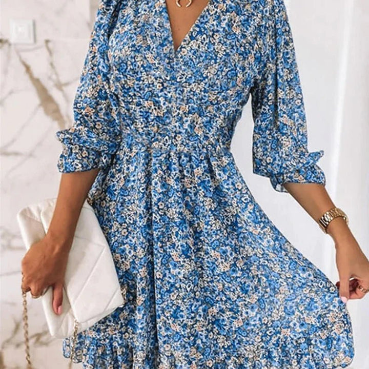 Sunna – Mini Floral V-Neck Dress with Smocked Waist