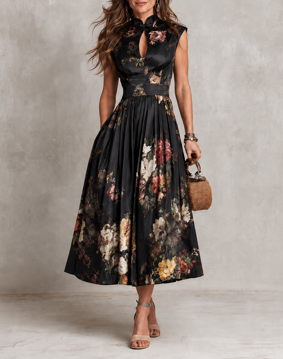 Mia | Keyhole Pleated Dress