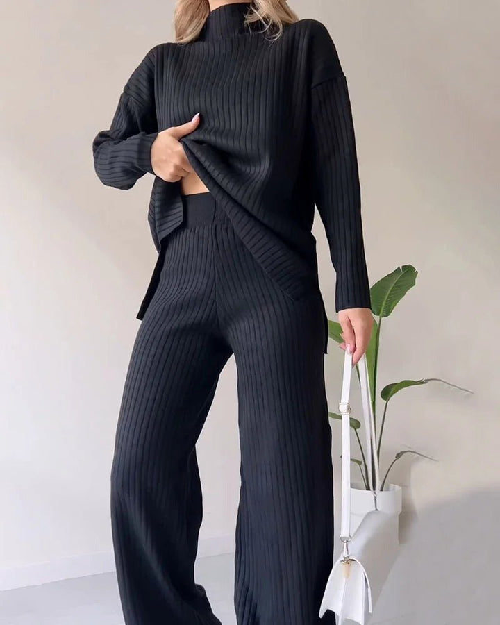 Iris – Slit Two-Piece Set with Relaxed Fit