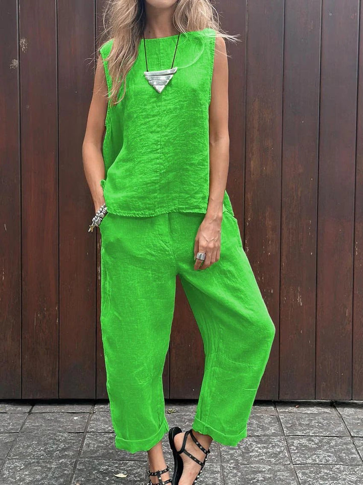Callana – Sleeveless Two-Piece Palazzo Set