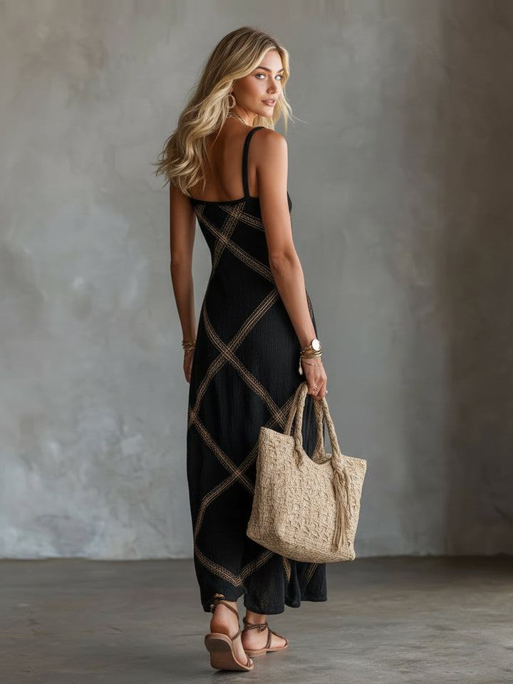 Vittoria | Geometric Maxi Elegance
