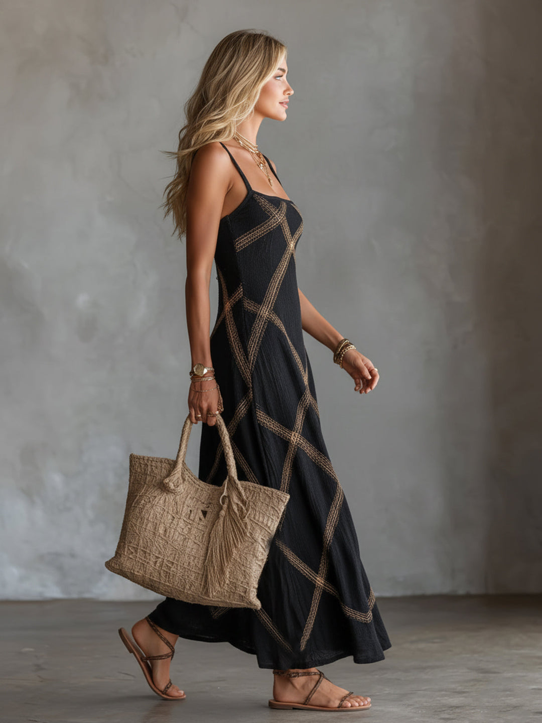 Vittoria | Geometric Maxi Elegance