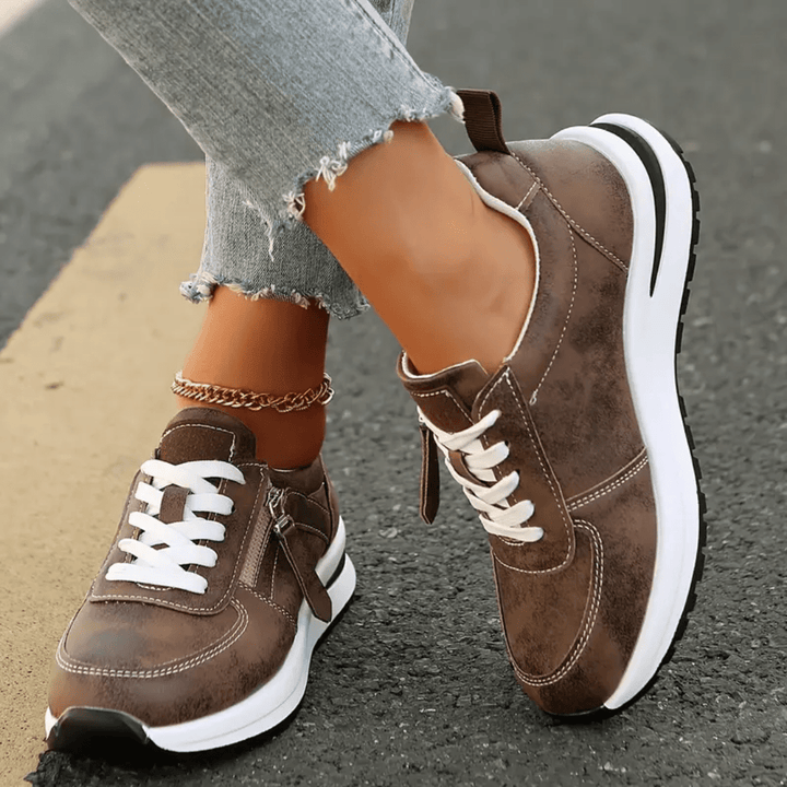 Danielle – Orthopedic Lace-Up Sneaker