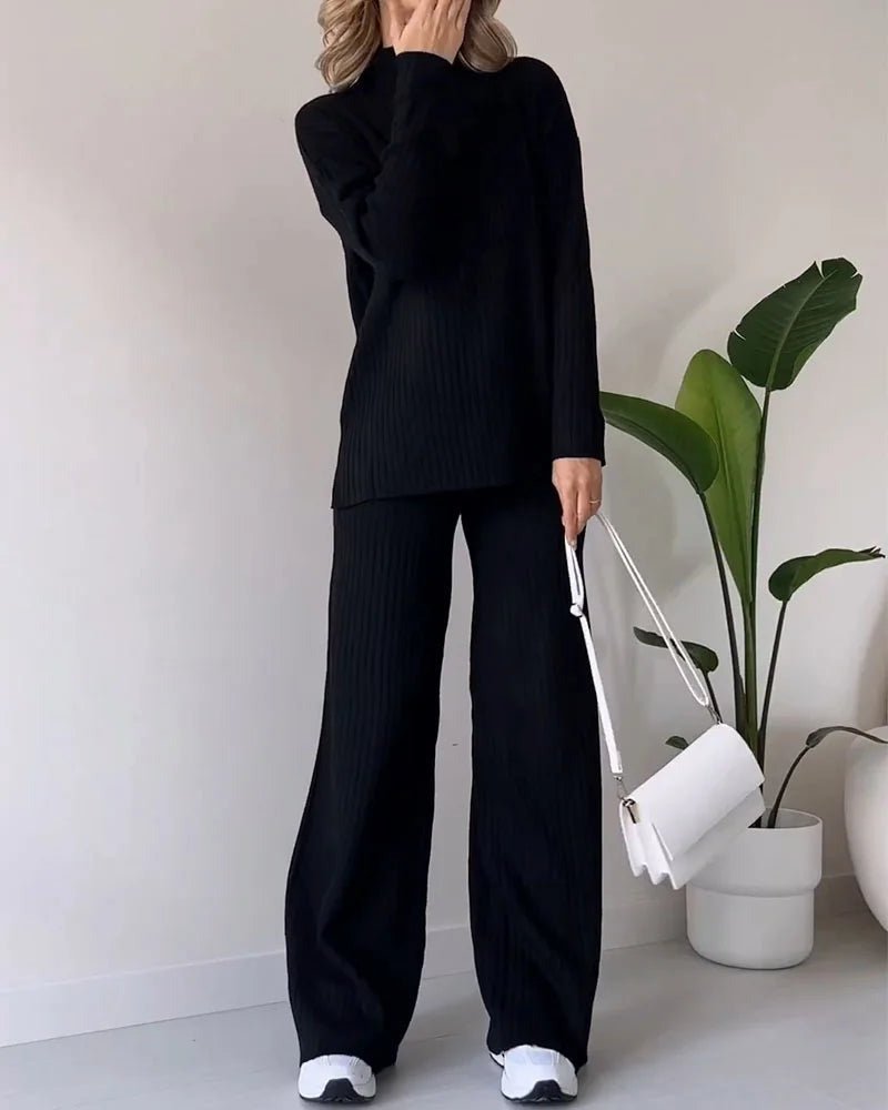 Iris – Slit Two-Piece Set with Relaxed Fit