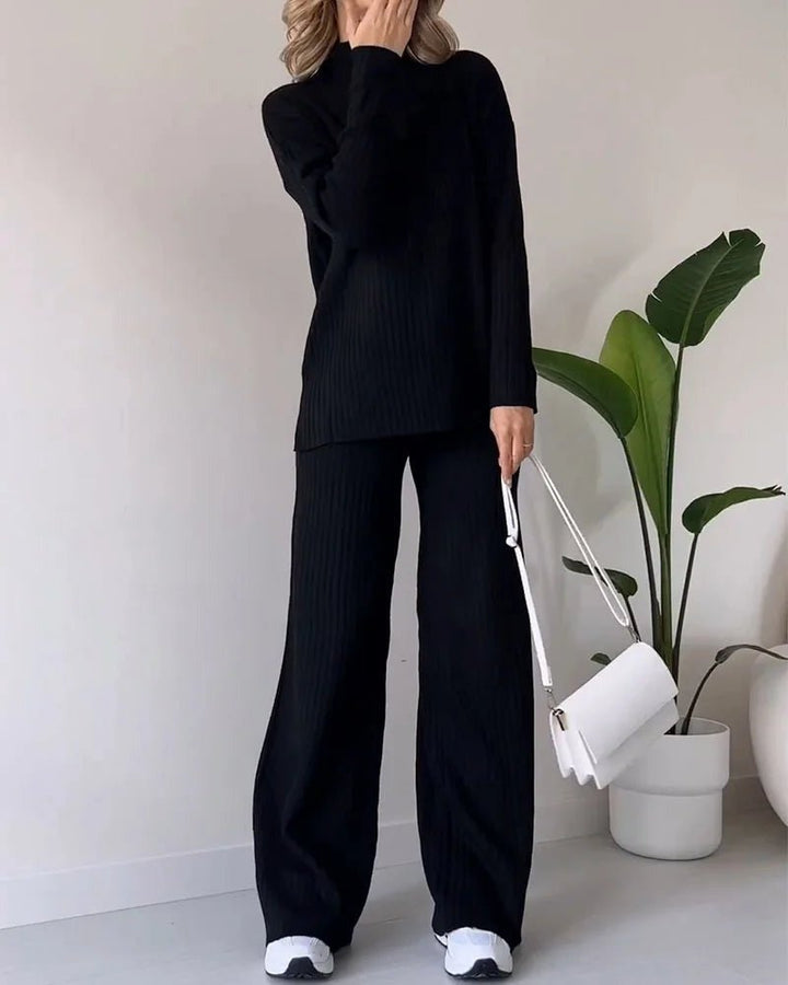 Iris – Slit Two-Piece Set with Relaxed Fit