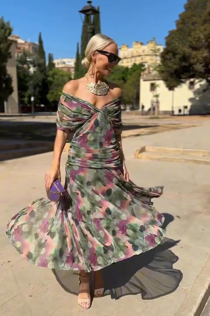 Mela – V-Neck Maxi Dress with Drop Shoulders