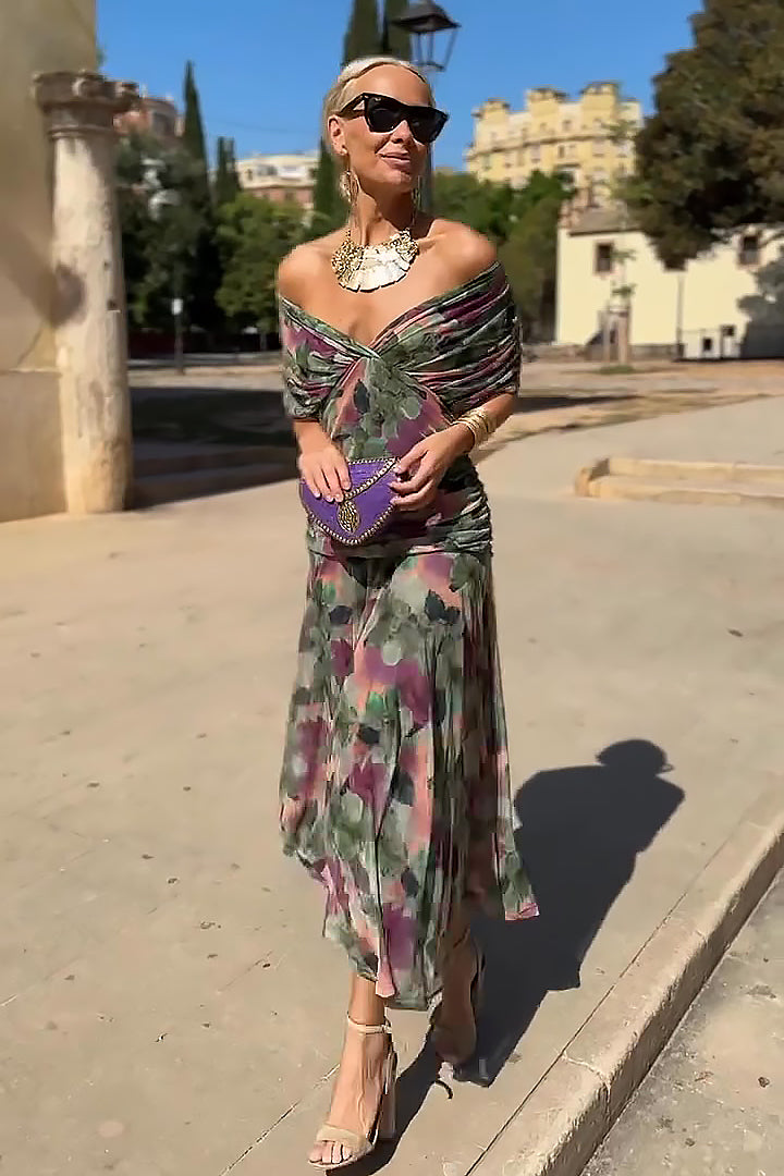 Mela – V-Neck Maxi Dress with Drop Shoulders