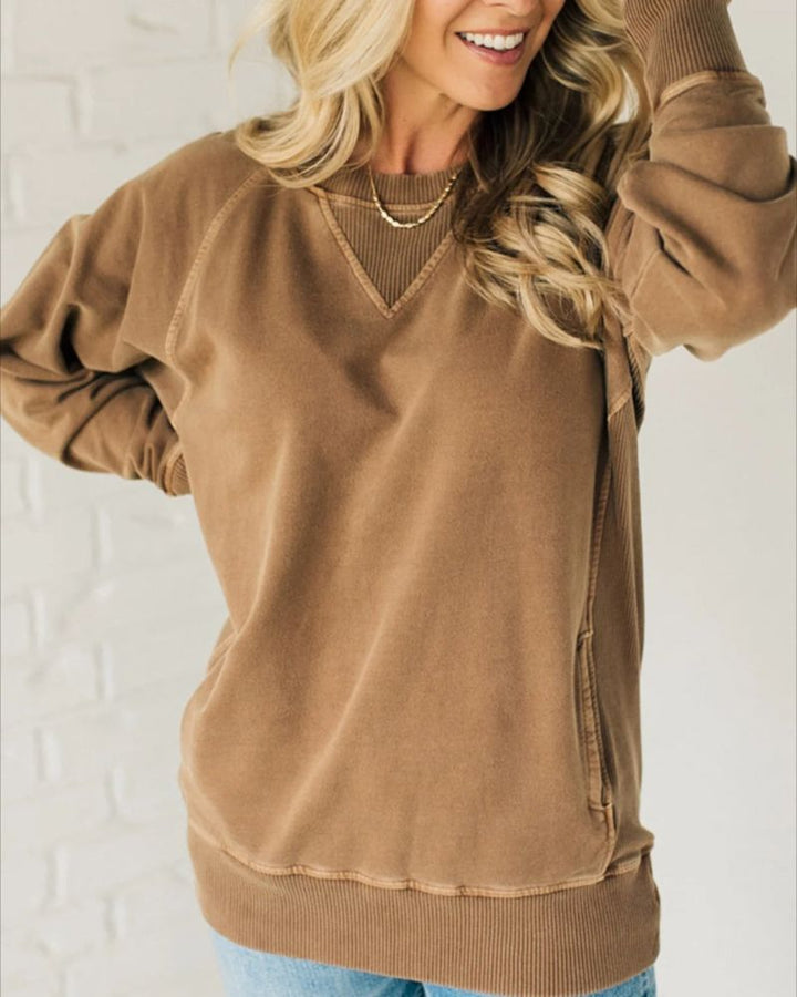 Flor – Ribbed Pocket Pullover Sweater