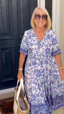 Keisha – Floral V-Neck Maxi Dress