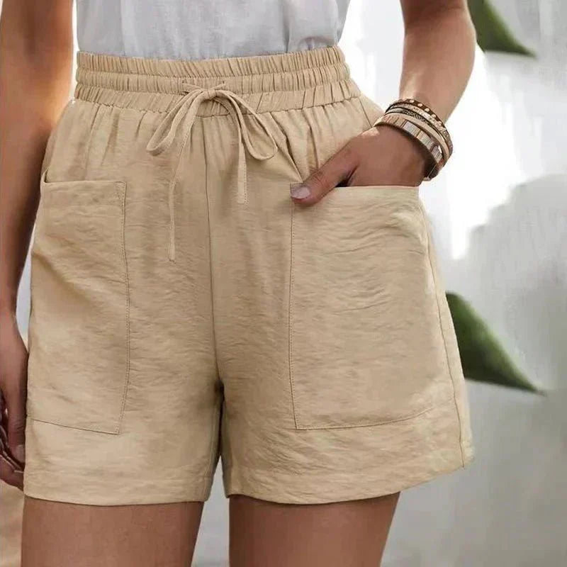 Alani – Relaxed Shorts with Pockets