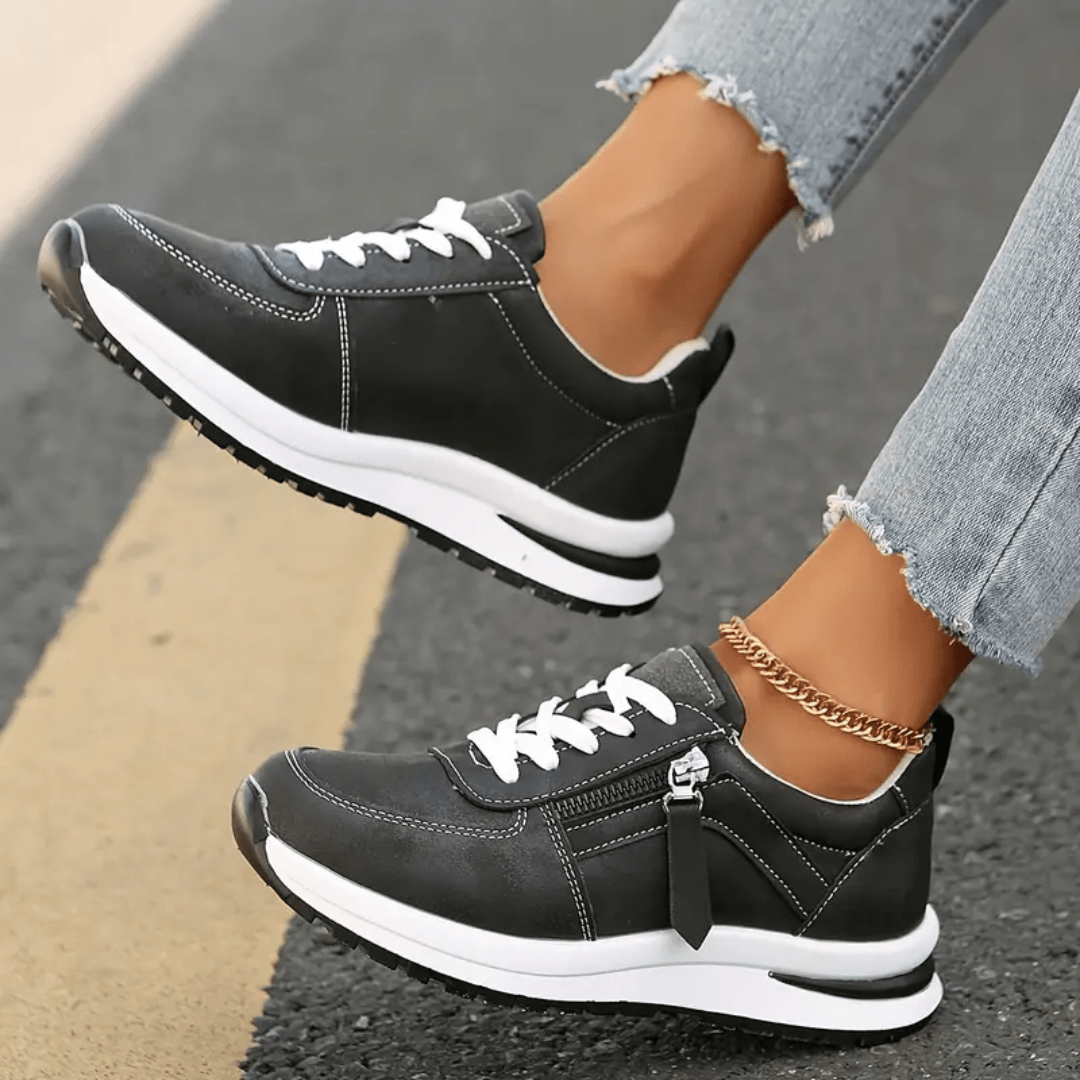 Danielle – Orthopedic Lace-Up Sneaker