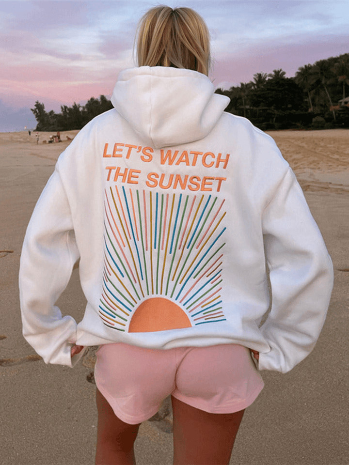 Dakota – Relaxed-Fit Graphic Hoodie
