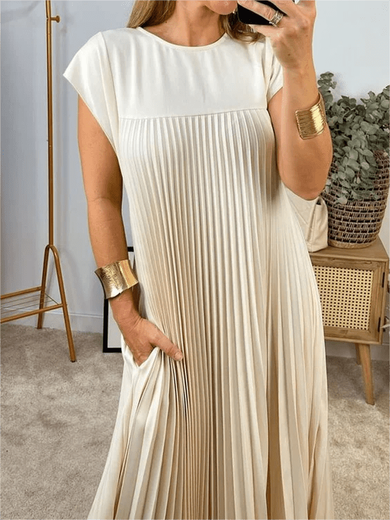 Sandra – Pleated Maxi Dress with Pockets