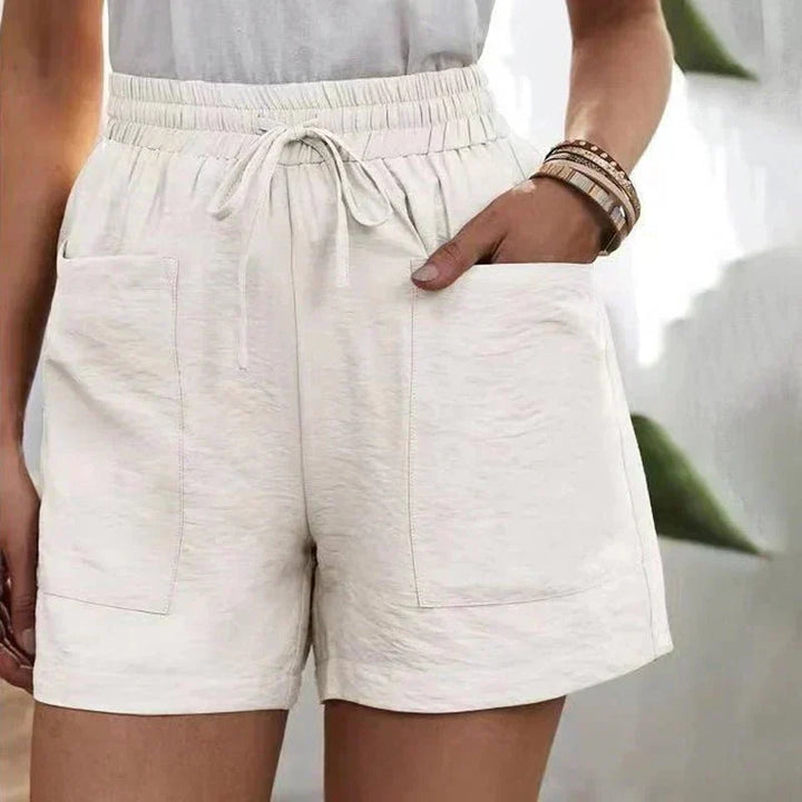 Alani – Relaxed Shorts with Pockets