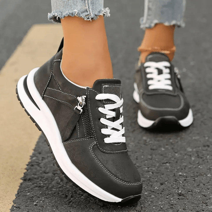 Danielle – Orthopedic Lace-Up Sneaker