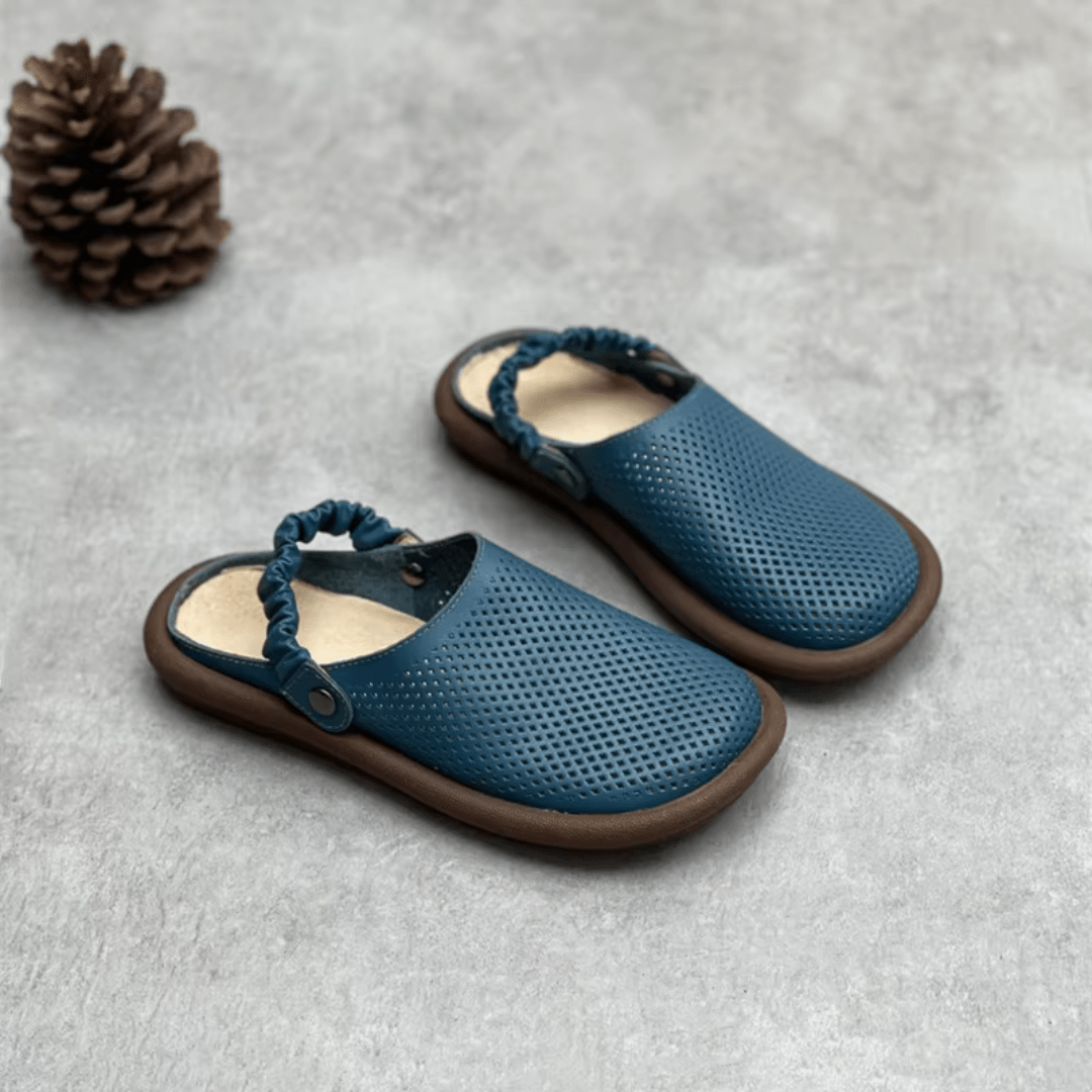 Iya – Minimalist Slip-On Sandal