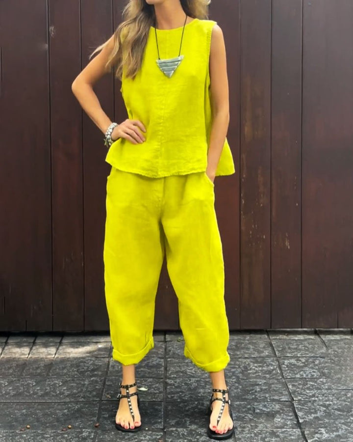 Callana – Sleeveless Two-Piece Palazzo Set