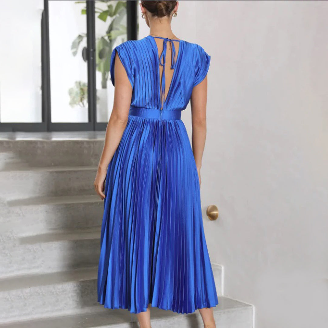 Maren | Pleated Midi Dress with V-Neck