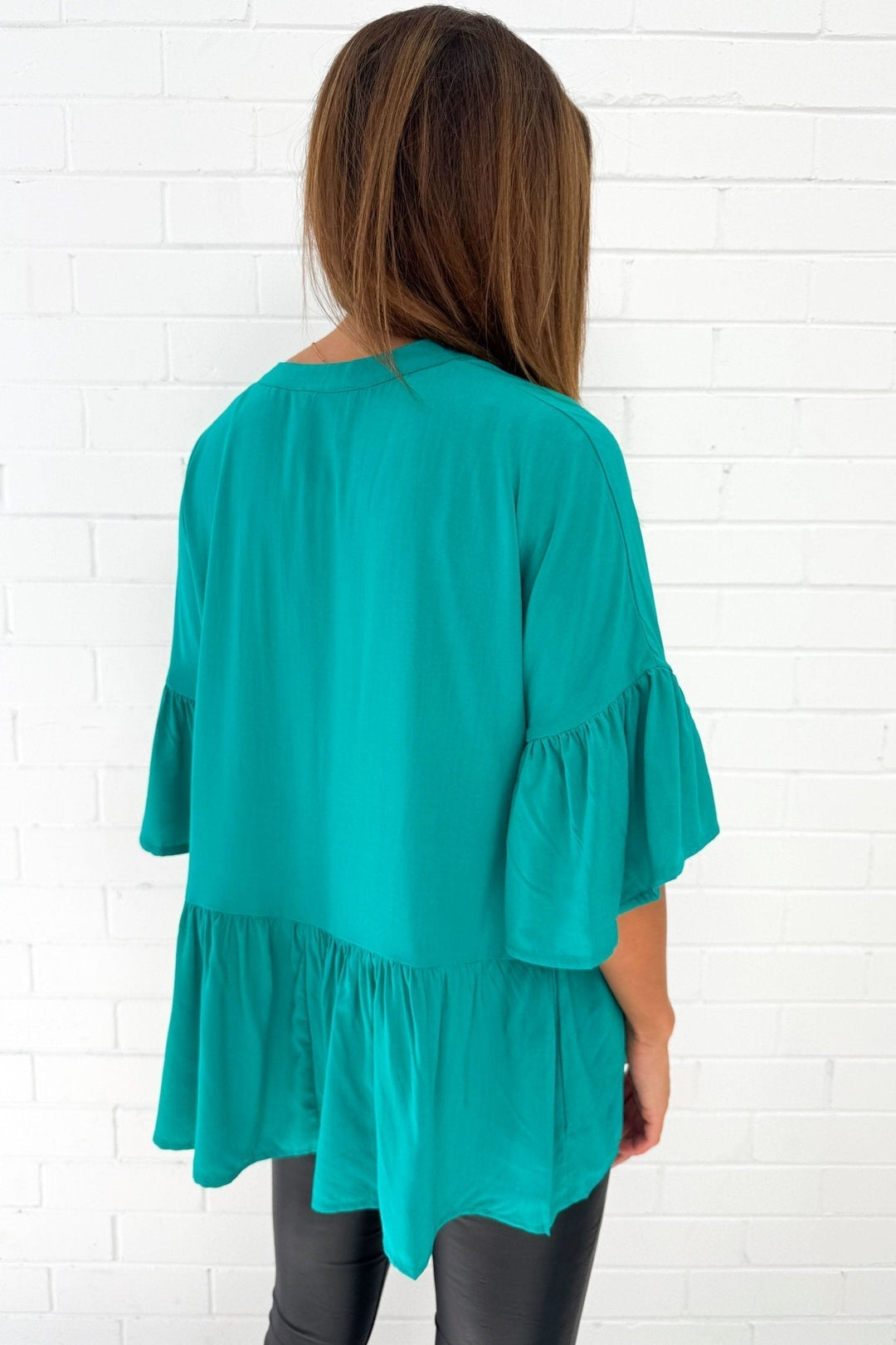 Elvie – V-Neck Blouse with Cuffed Sleeves