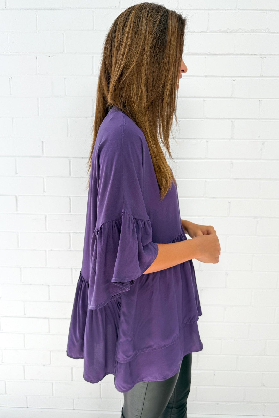 Elvie – V-Neck Blouse with Cuffed Sleeves