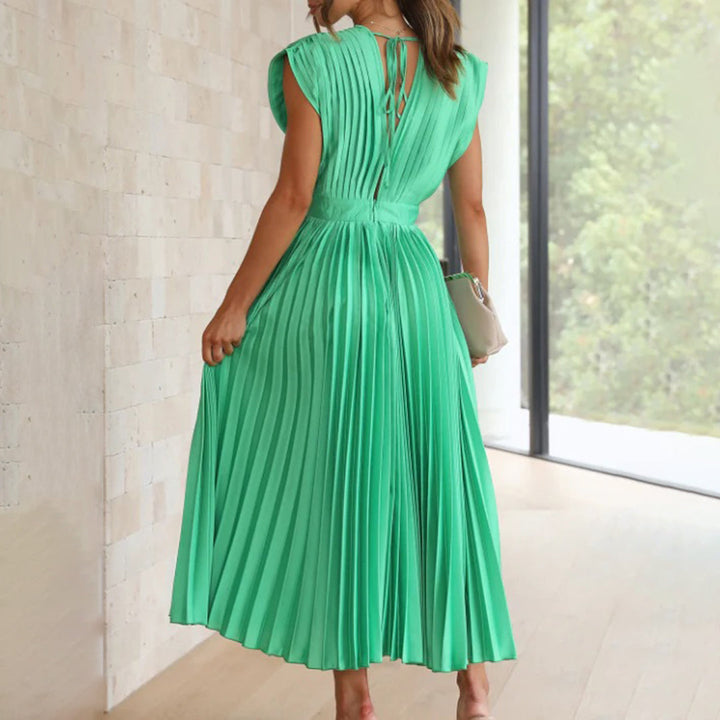 Maren | Pleated Midi Dress with V-Neck