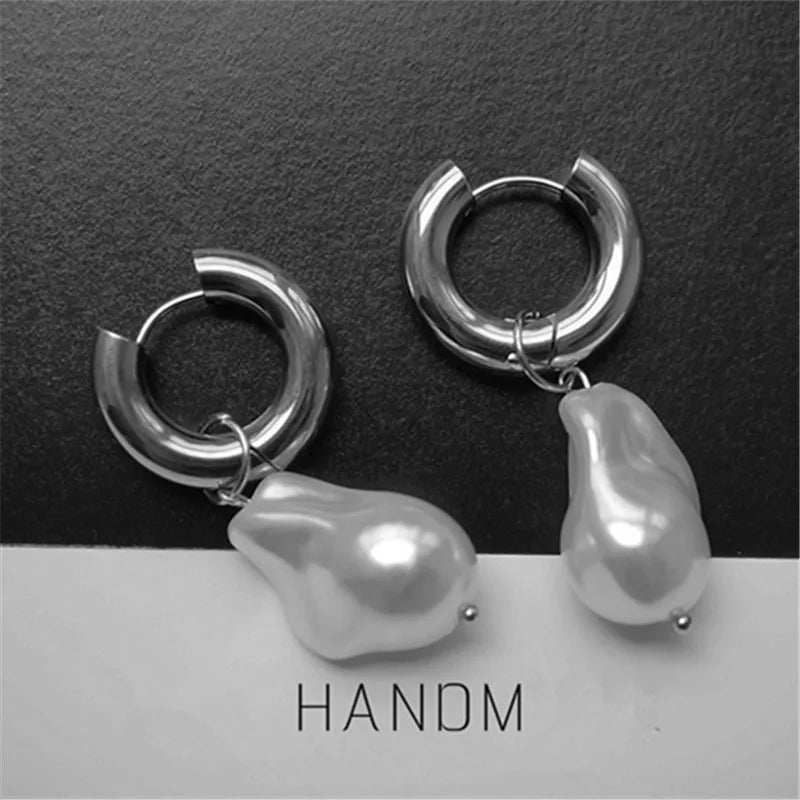 Foma – Pearl Drop Hoop Earrings