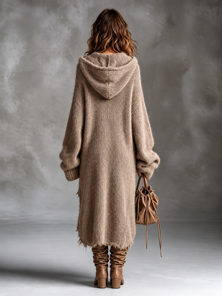 Ludovica | Oversize-Strickkleid mit Kapuze aus weichem Strick