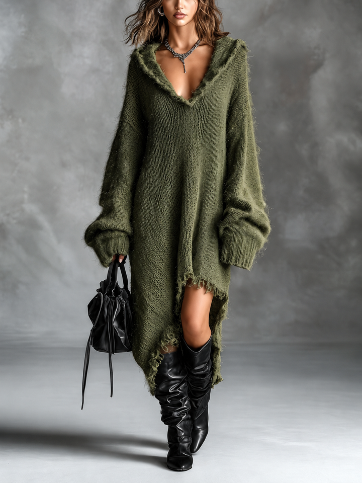 Ludovica | Oversize-Strickkleid mit Kapuze aus weichem Strick