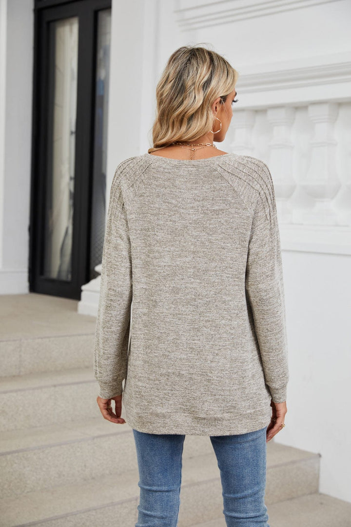 Anika – Ribbed Shoulder Long-Sleeve Tunic