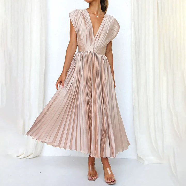 Maren | Pleated Midi Dress with V-Neck