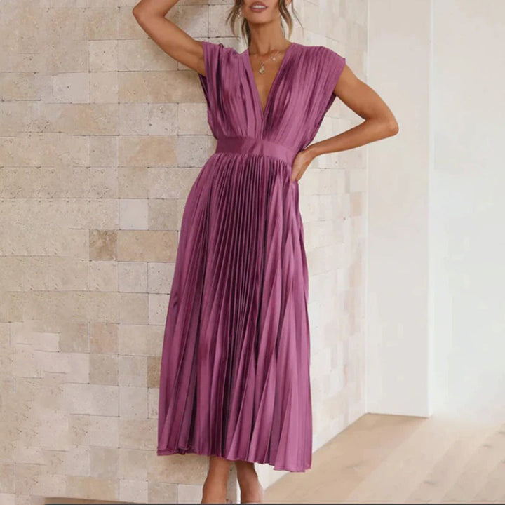 Maren | Pleated Midi Dress with V-Neck