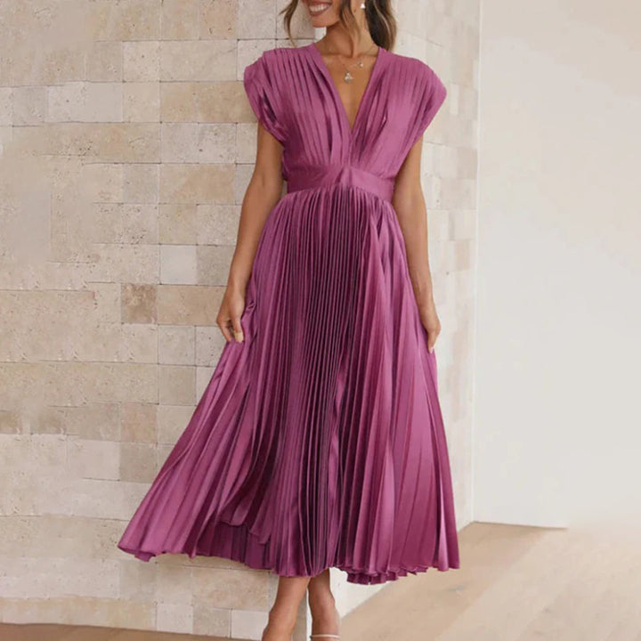 Maren | Pleated Midi Dress with V-Neck