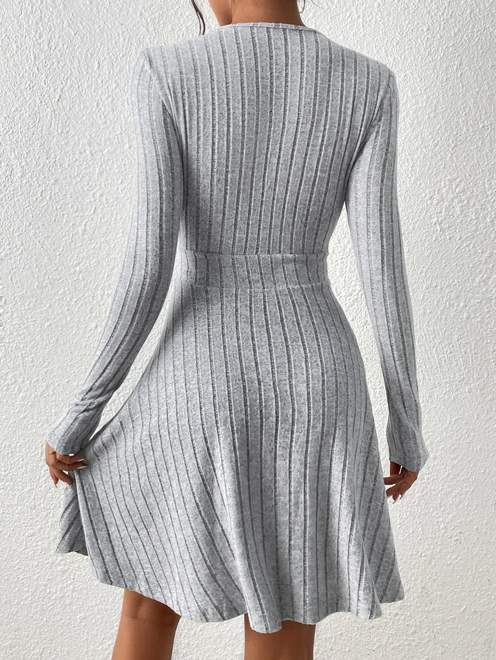 Reese™ Elegant V-Neck Dress