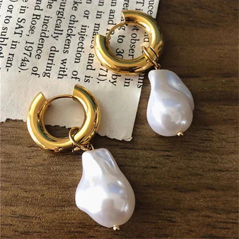 Foma – Pearl Drop Hoop Earrings