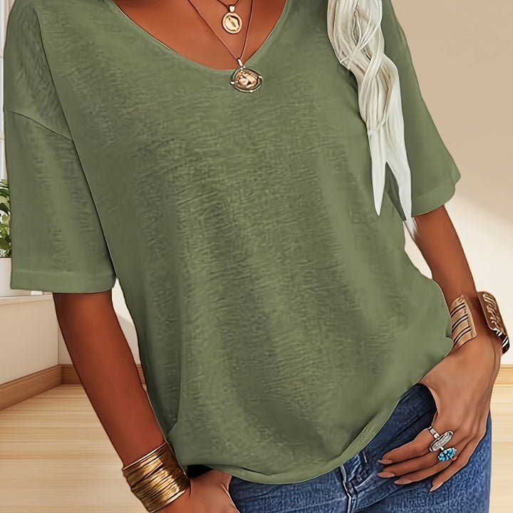 Cally – Relaxed Fit V-Neck Blouse