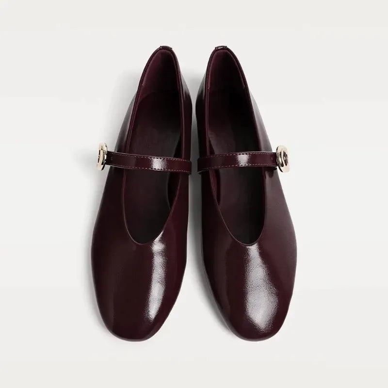 Roslyn | Glossy Mary Janes